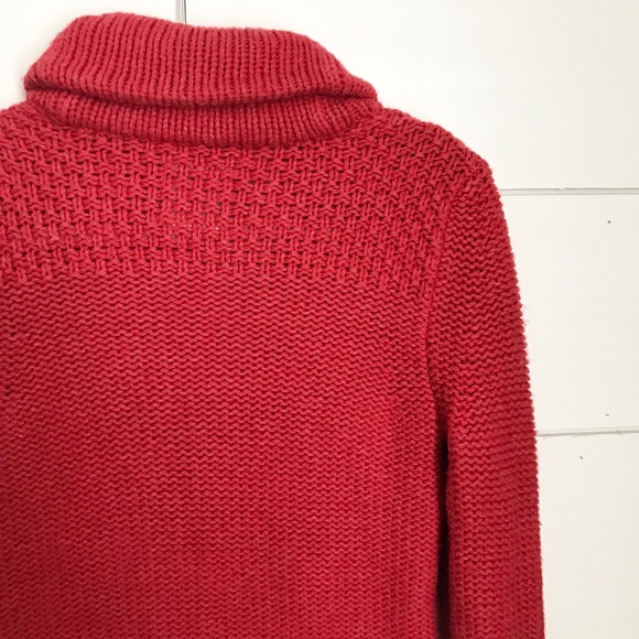 American Eagle Red Cardigan - Picture 5 of 7